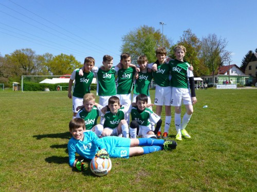 E1-Jugend gewinnt Turnier bei der TSG Wörmliz