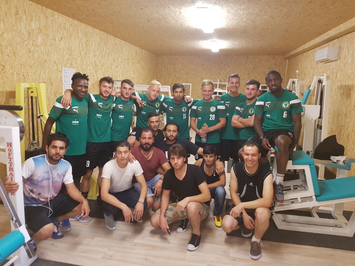 Oberliga- Elf verbringt Training in Flüchtlingsunterkunft
