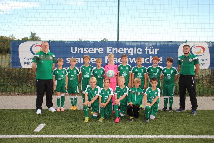 Du bist ein Fußballfan und suchst neue Freunde?