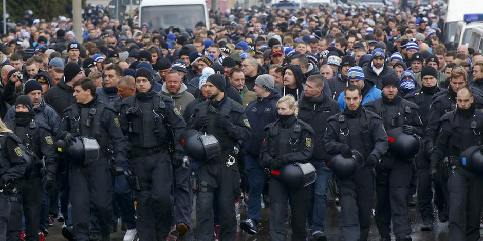 MZ-Artikel: Polizei rüstet sich für SV Merseburg 99 gegen 1.