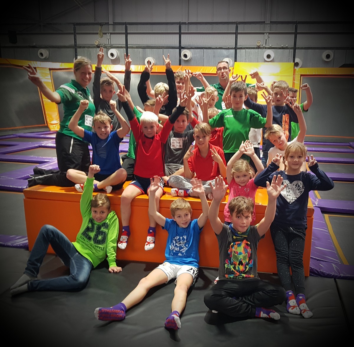 Weihnachtsfeier der E Jugend im Jump House Leipzig
