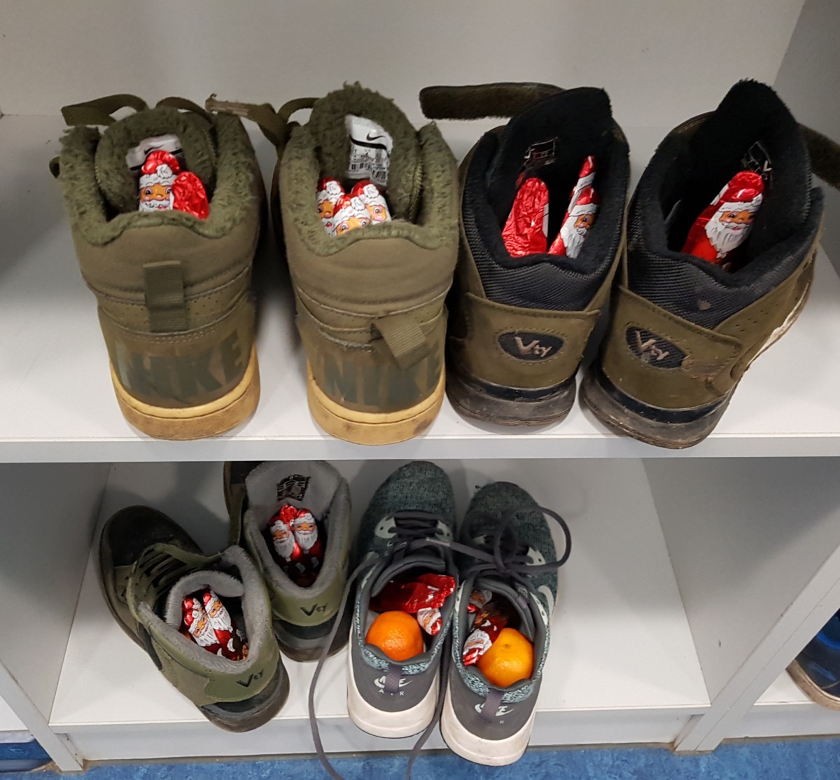 Nikolaus zu Besuch beim Training der E Jugend