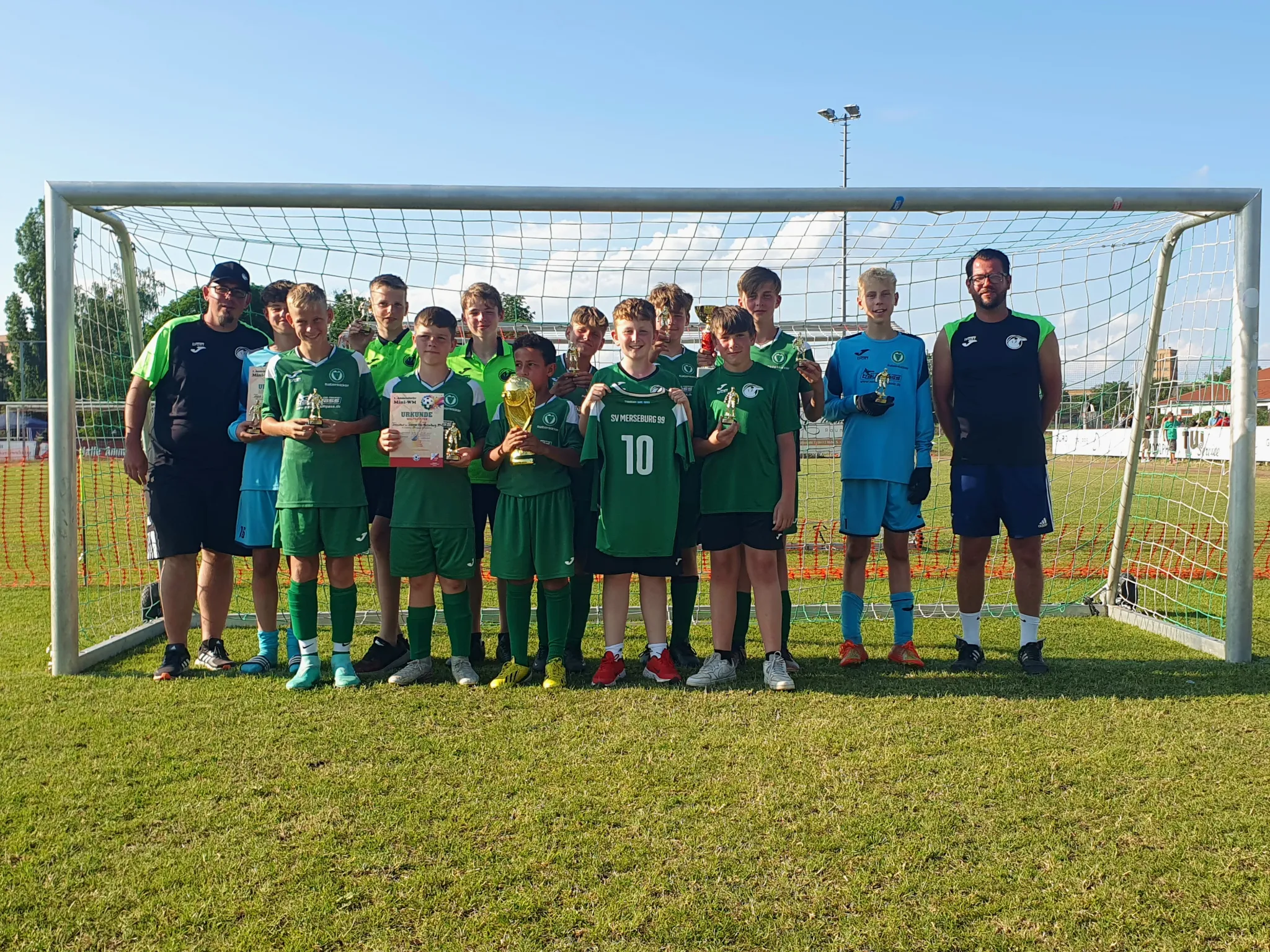 Zu Gast bei Freunden... - D-Jugend gewinnt Mini-WM in Ammendorf