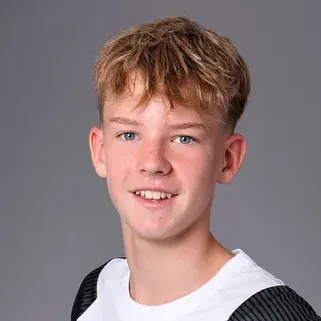 Niklas B.