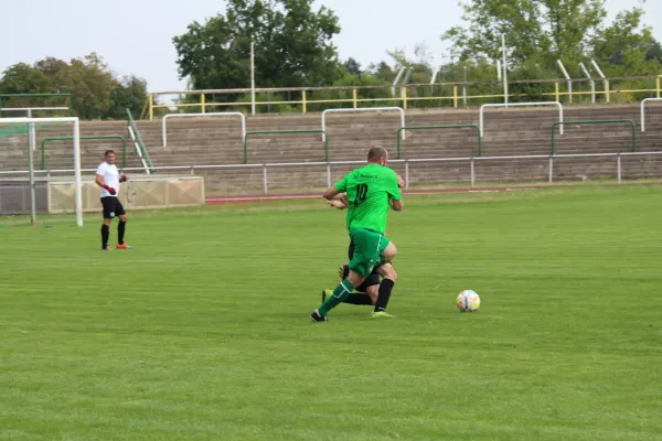 SV Merseburg 99 : VFL Roßbach 1921