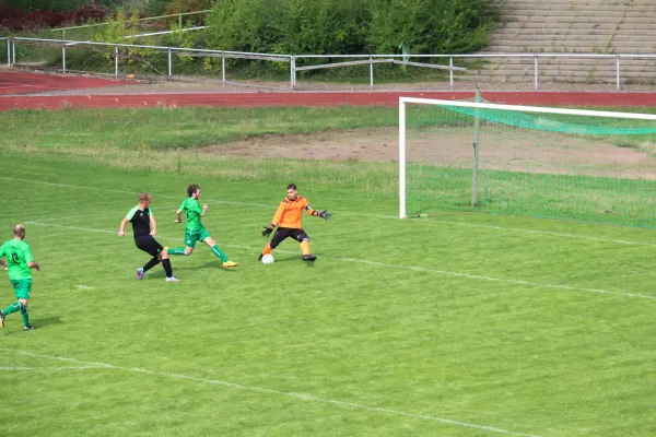 SV Merseburg 99 : VFL Roßbach 1921