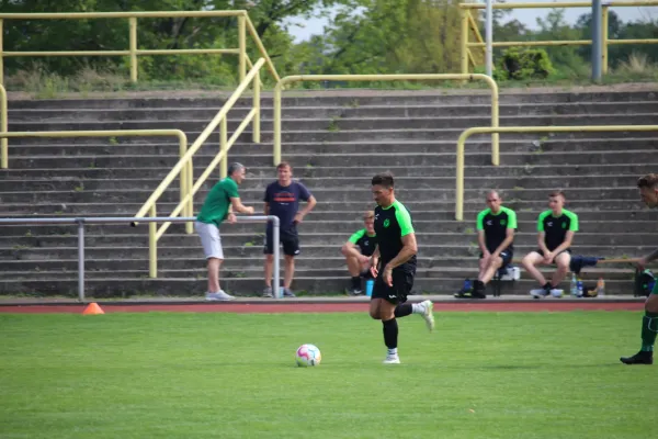 SV Merseburg 99 : VFL Roßbach 1921