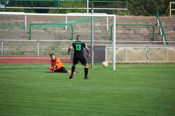 SV Merseburg 99 : VFL Roßbach 1921