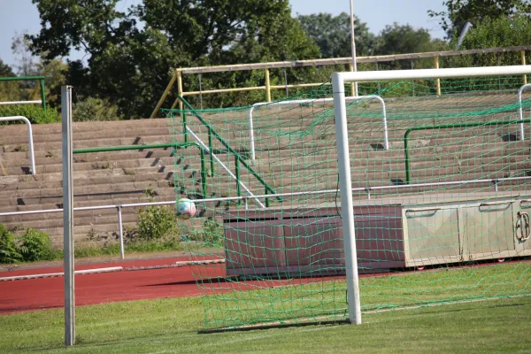 SV Merseburg 99 -  TuRa Beesenstedt