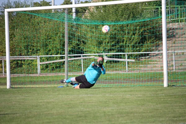 SV Merseburg 99 -  TuRa Beesenstedt