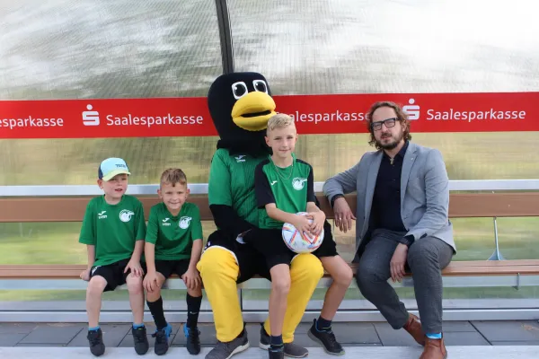 Eröffnung der neuen Auswechselbänke