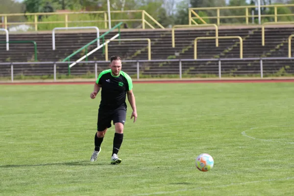 SV Merseburg 99 - Merseburg-Meuschau II
