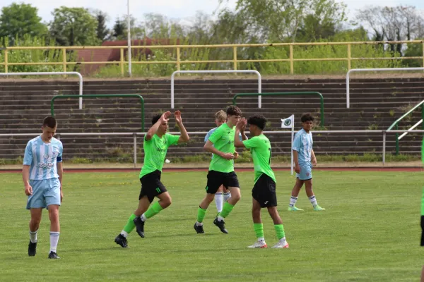 SV Merseburg 99 - 	SV Blau-Weiß Dölau