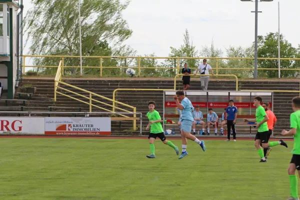 SV Merseburg 99 - 	SV Blau-Weiß Dölau