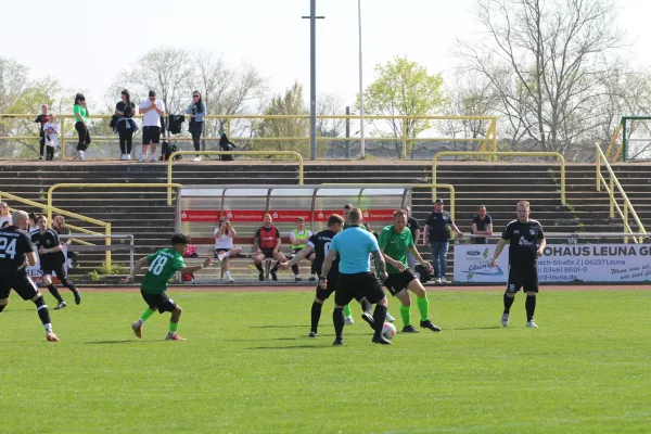 SV Merseburg 99 : SC Obhausen 1929