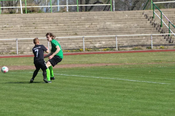 SV Merseburg 99 : SC Obhausen 1929