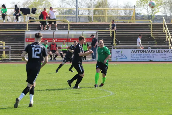 SV Merseburg 99 : SC Obhausen 1929
