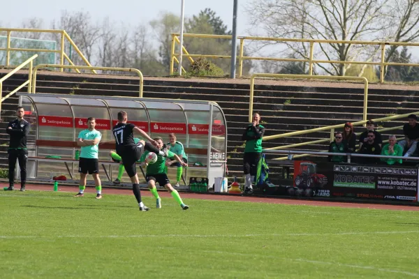 SV Merseburg 99 : SC Obhausen 1929