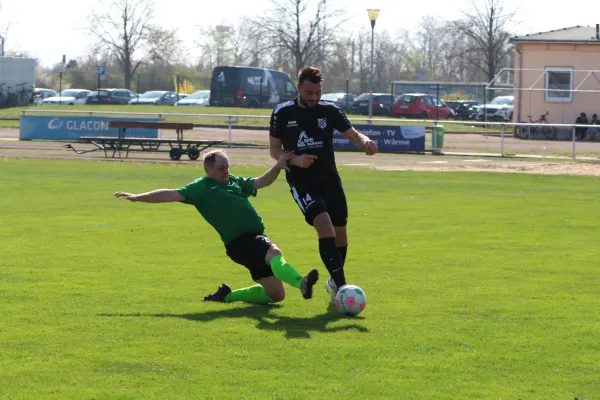 SV Merseburg 99 : SC Obhausen 1929