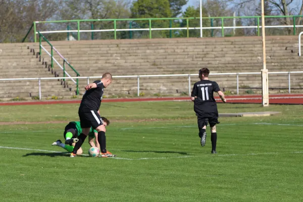 SV Merseburg 99 : SC Obhausen 1929