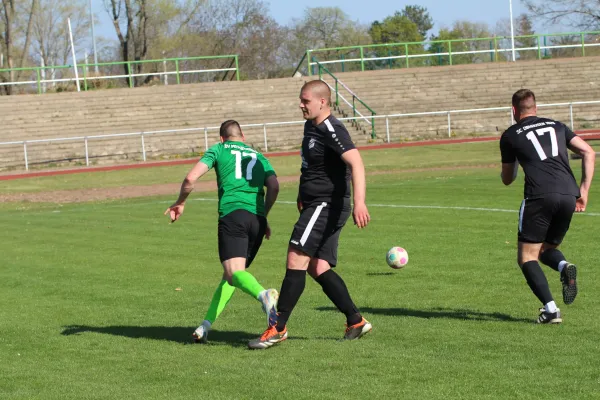 SV Merseburg 99 : SC Obhausen 1929