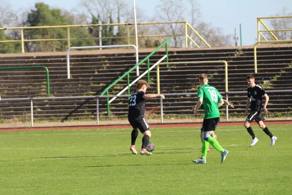 SV Merseburg 99 : SC Obhausen 1929