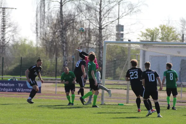 SV Merseburg 99 : SC Obhausen 1929
