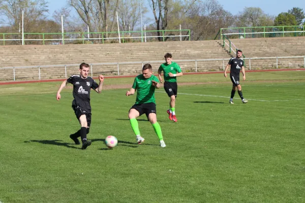 SV Merseburg 99 : SC Obhausen 1929