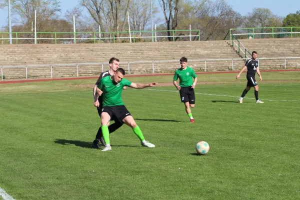 SV Merseburg 99 : SC Obhausen 1929
