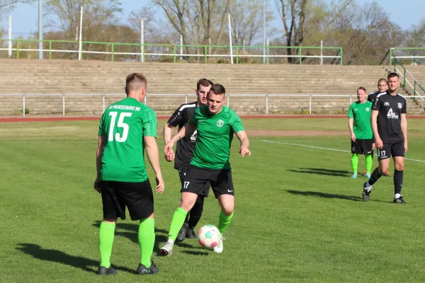 SV Merseburg 99 : SC Obhausen 1929