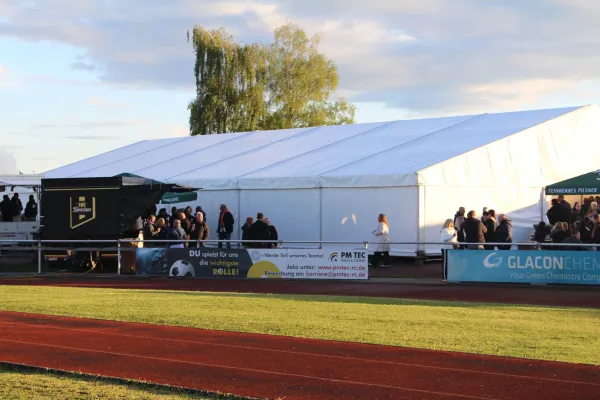 SV Merseburg 99 / Party mit Tänzchentee