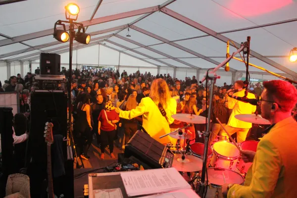 SV Merseburg 99 / Party mit Tänzchentee