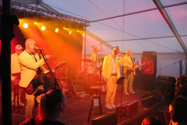 SV Merseburg 99 / Party mit Tänzchentee